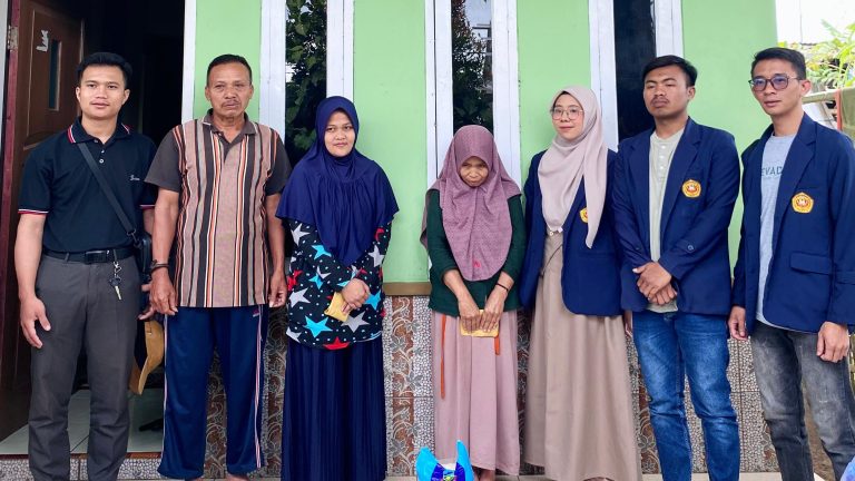 wujud kepedulian nyata bem kbm ipi garut salurkan bantuan kemanusiaan